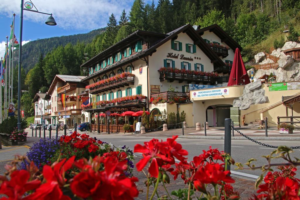 Hotel Laurin Canazei Rum bild